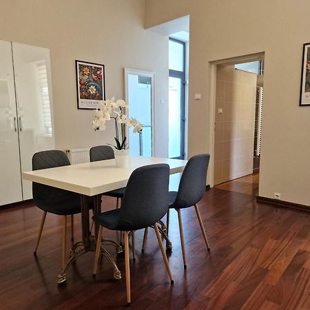 Apartment Exclusive View Cvjetni Trg Zagreb Eksteriør billede